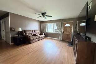 29 Norwich Dr, Dalton, MA 01226 - Photo 3