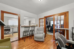 281 Walnut St, North Adams, MA 01247 - Photo 9