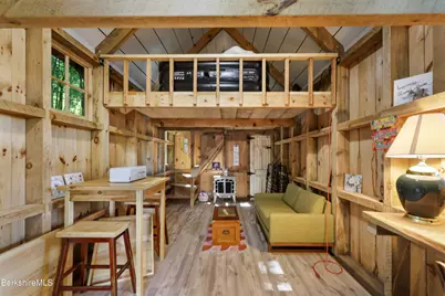 281 Walnut St, North Adams, MA 01247 - Photo 31