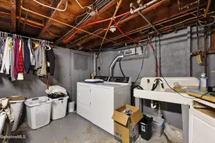 281 Walnut St, North Adams, MA 01247 - Photo 27