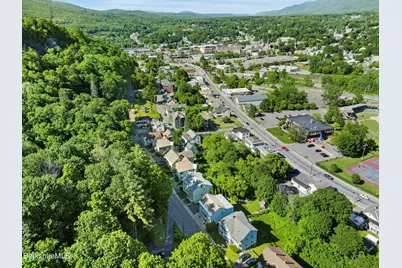 281 Walnut St, North Adams, MA 01247 - Photo 35