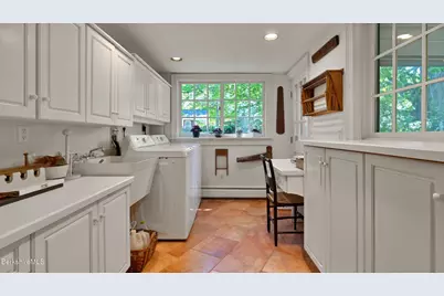 1571 Pleasant St, Lee, MA 01238 - Photo 21