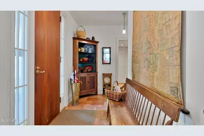 1571 Pleasant St, Lee, MA 01238 - Photo 9
