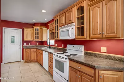 32 Hathaway St, North Adams, MA 01247 - Photo 3
