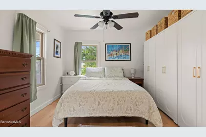 3 Clarendon St, Pittsfield, MA 01201 - Photo 29