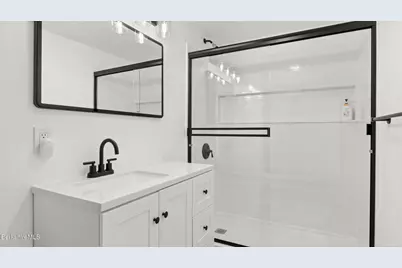 3 Clarendon St, Pittsfield, MA 01201 - Photo 19