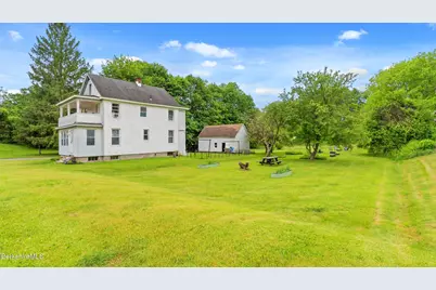 3 Clarendon St, Pittsfield, MA 01201 - Photo 3