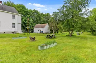 3 Clarendon St, Pittsfield, MA 01201 - Photo 37