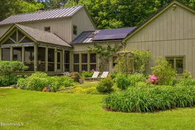 210 Church St, Lee, MA 01238 - Photo 35
