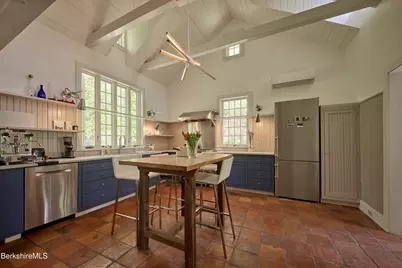 26 E Hill Rd, New Marlboro, MA 01259 - Photo 9