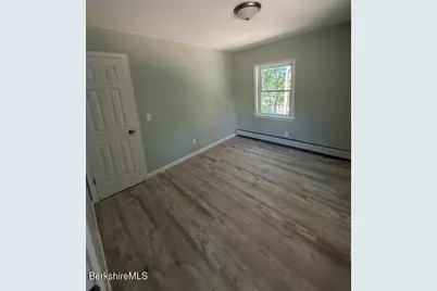 11 Hathaway St, North Adams, MA 01247 - Photo 15