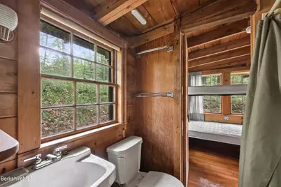 172 Blythewood Dr, Pittsfield, MA 01201 - Photo 19