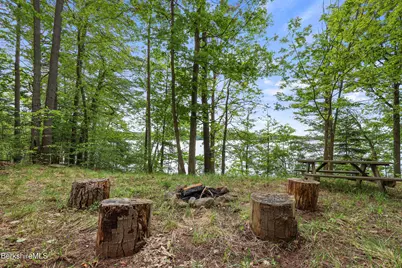 172 Blythewood Dr, Pittsfield, MA 01201 - Photo 21