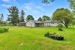 691 Crane Ave, Pittsfield, MA 01201 - Photo 23