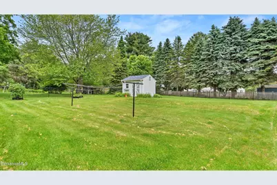 691 Crane Ave, Pittsfield, MA 01201 - Photo 19