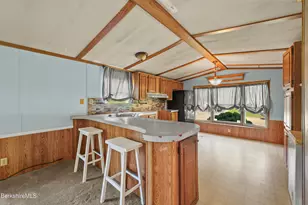 14 Alice Dr, Hinsdale, MA 01235 - Photo 9