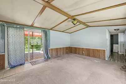 14 Alice Dr, Hinsdale, MA 01235 - Photo 7