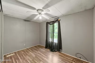14 Alice Dr, Hinsdale, MA 01235 - Photo 19