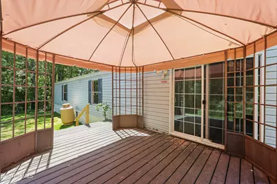 14 Alice Dr, Hinsdale, MA 01235 - Photo 3