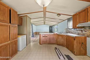 14 Alice Dr, Hinsdale, MA 01235 - Photo 13