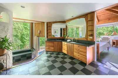 7 Wheatley Dr, Stockbridge, MA 01262 - Photo 27
