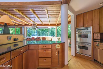 7 Wheatley Dr, Stockbridge, MA 01262 - Photo 17