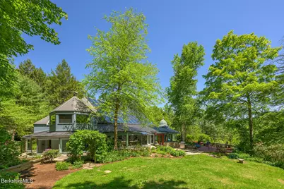 7 Wheatley Dr, Stockbridge, MA 01262 - Photo 1