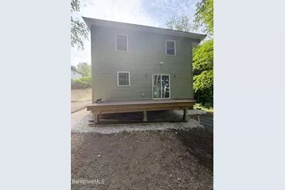 11 Hathaway St, North Adams, MA 01247 - Photo 31