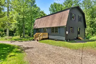 410 Long Bow Ln, Becket, MA 01223 - Photo 29
