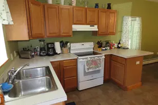5 Bethel St, North Adams, MA 01247 - Photo 11