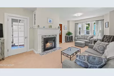 61 Harding St, Pittsfield, MA 01201 - Photo 9