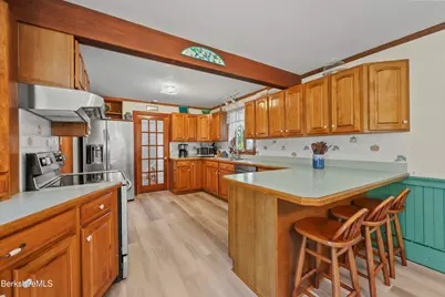 61 Harding St, Pittsfield, MA 01201 - Photo 17