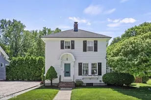 61 Harding St, Pittsfield, MA 01201 - Photo 3