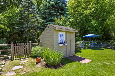 61 Harding St, Pittsfield, MA 01201 - Photo 45