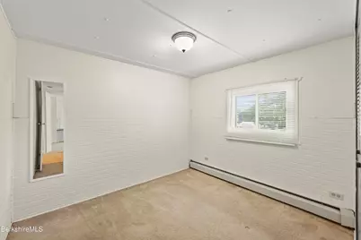 20 Overlook Ter, Adams, MA 01220 - Photo 19