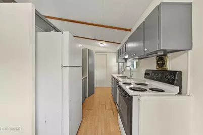 20 Overlook Ter, Adams, MA 01220 - Photo 11