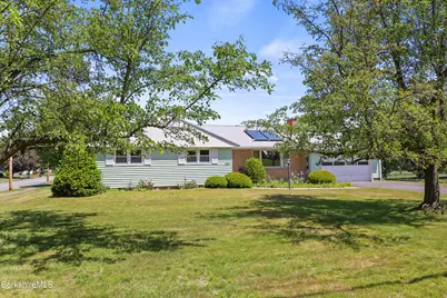 595 Williams St, Pittsfield, MA 01201 - Photo 1