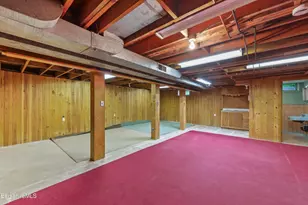 595 Williams St, Pittsfield, MA 01201 - Photo 33
