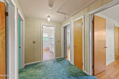 595 Williams St, Pittsfield, MA 01201 - Photo 21