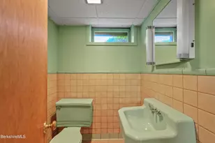 595 Williams St, Pittsfield, MA 01201 - Photo 37
