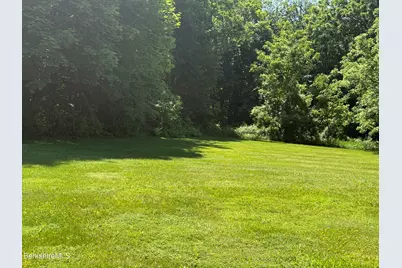 11 Kingsmont Ln, Adams, MA 01220 - Photo 5