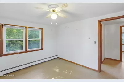380 Cheshire Rd, Pittsfield, MA 01201 - Photo 29