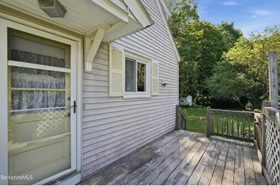 380 Cheshire Rd, Pittsfield, MA 01201 - Photo 15