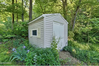 380 Cheshire Rd, Pittsfield, MA 01201 - Photo 37