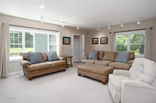 3 Cornwall Dr, Great Barrington, MA 01230 - Photo 27
