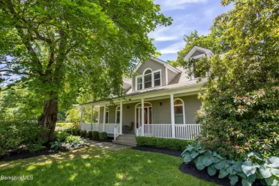 3 Cornwall Dr, Great Barrington, MA 01230 - Photo 3