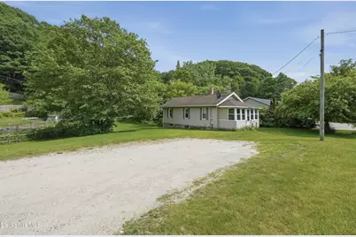 688 Cheshire Rd, Lanesborough, MA 01237 - Photo 5