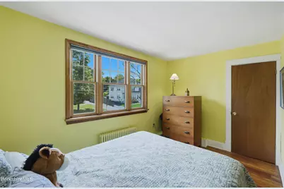 1121 North St, Pittsfield, MA 01201 - Photo 27