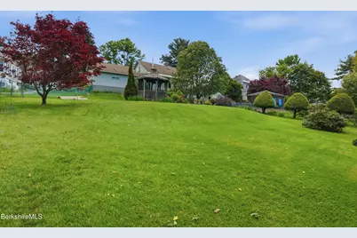 1121 North St, Pittsfield, MA 01201 - Photo 39