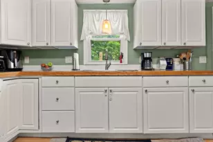 221 Corinth St, North Adams, MA 01247 - Photo 11